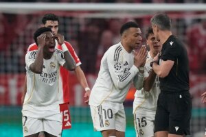 El orgullo en Múnich no evita una derrota que aboca al Madrid a un año en blanco | Champions League 2025 | elmundo.es