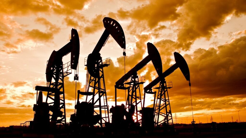 El petróleo de Texas sube 11% ante el temor a una escalada en Irán tras discurso de Trump - AlbertoNews