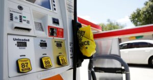 El precio de la gasolina en EEUU alcanza nuevo récord y se sitúa en 4,23 dólares por galón – AlbertoNews