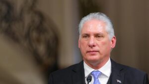 El presidente de Cuba afirma que la isla «debe prepararse para una posible guerra» con EEUU | elperiodico.com
