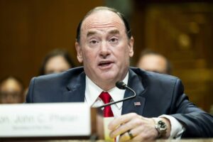 El secretario de la Marina de Estados Unidos abandona de forma «inmediata» su cargo | europapress.es