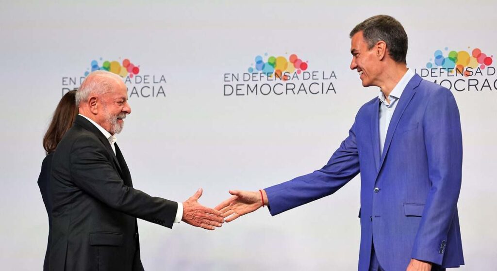 España y Brasil buscan una coalición internacional para impulsar un impuesto a los 'superricos'