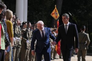 España y Brasil exhiben sintonía frente a la guerra de Trump y firman una docena de acuerdos bilaterales | europapress.es
