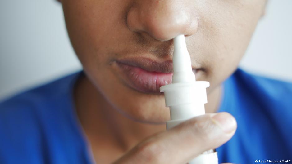 Este spray nasal podría frenar el envejecimiento del cerebro