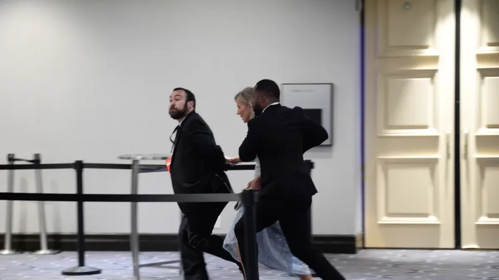 Evacuaron a Donald Trump en Washington: así fueron los momentos de temor en la Cena de Corresponsales