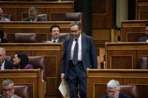 Expulsado un diputado de Vox tras encararse con una letrada y con el presidente del Congreso | europapress.es