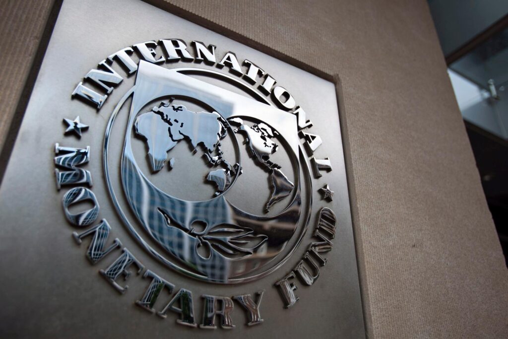 FMI mejora sus proyecciones sobre Venezuela y estima un crecimiento de 4% para este año