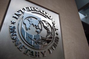 FMI mejora sus proyecciones sobre Venezuela y estima un crecimiento de 4% para este año