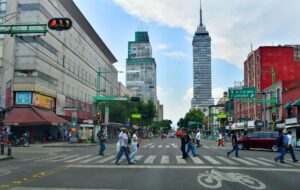 FMI prevé «suave recuperación» en México y anticipa crecimiento del 1.6 % en 2026