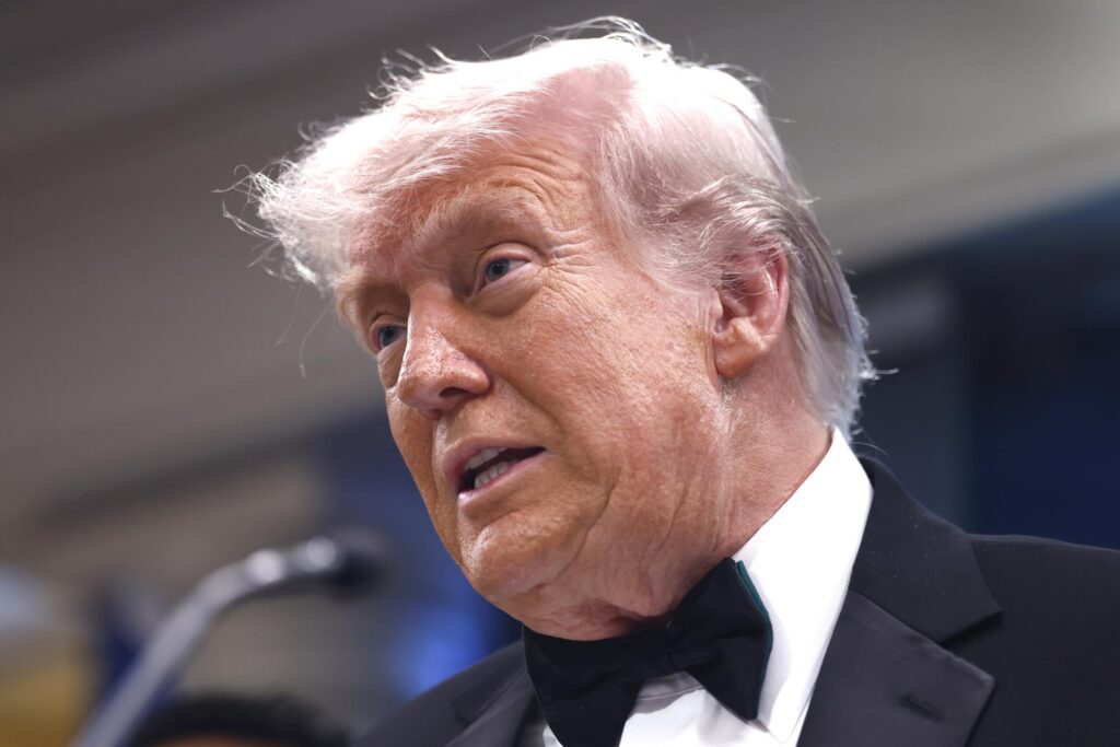 Falla intento de limitar acciones militares de Trump en Cuba