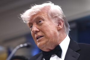 Falla intento de limitar acciones militares de Trump en Cuba