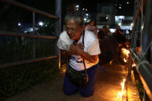Familiares de presos políticos harán un Viacrucis en El Rodeo I este #1Abr
