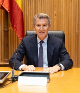 Feijóo ve «inhumana, insegura e insostenible» la regularización de migrantes: La gente quiere más ayudas, no «cartitas» | europapress.es