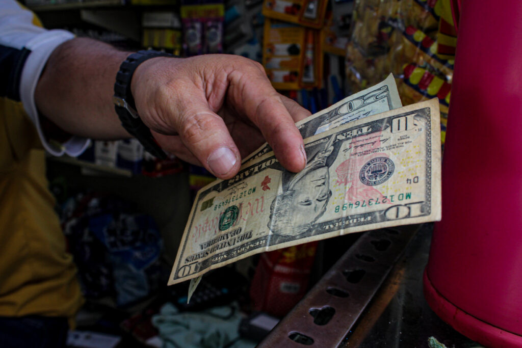 Fordisi propone aumento salarial de 600 dólares y depuración de nóminas