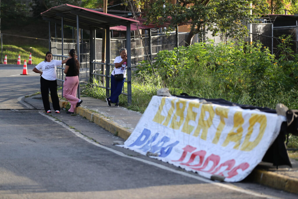Foro Penal denunció impedimento sistemático de visitas a presos políticos en El Rodeo I (VIDEO)