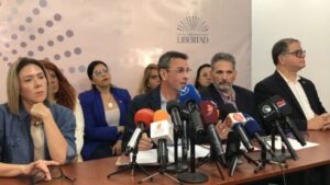 Fracción Parlamentaria Libertad sugiere que otras medidas económicas acompañen al aumento salarial
