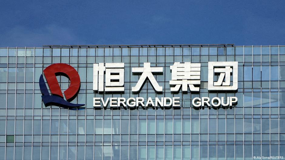 Fundador de china Evergrande se declara culpable de fraude