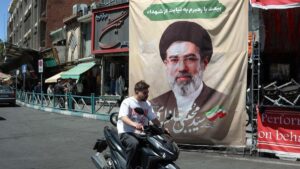 GUERRA ORIENTE MEDIO | Destrucción económica, protestas sociales y más represión: el escenario de posguerra en Irán si se mantiene el régimen