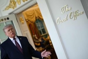 GUERRA ORIENTE PRÓXIMO | Trump asegura que Irán le ha llamado esta mañana: «Tienen muchas ganas de llegar a un acuerdo» | elperiodico.com
