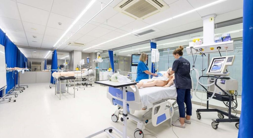 Galicia impulsa un centro oncológico de vanguardia: así funcionará el modelo para garantizar la equidad en los tratamientos
