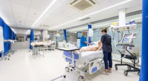 Galicia impulsa un centro oncológico de vanguardia: así funcionará el modelo para garantizar la equidad en los tratamientos