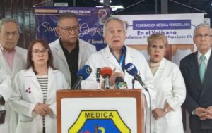 Gremio médico el 90% de los hospitales desabastecidos