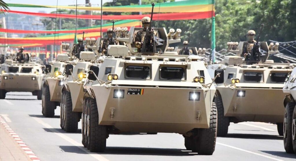 Grupos armados lanzan una enorme ofensiva en la capital de Malí y otros puntos del país