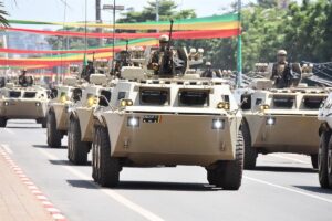Grupos armados lanzan una gran ofensiva múltiple en la capital de Malí y otros puntos del país | europapress.es
