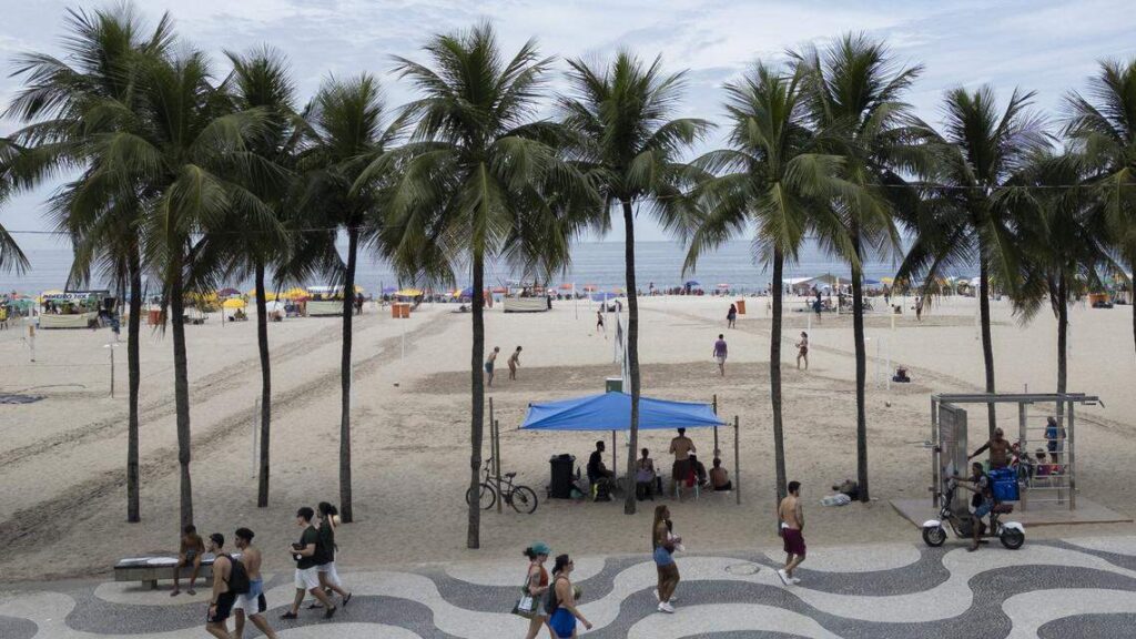 Hallan artefacto explosivo cerca del escenario del concierto de Shakira en Copacabana