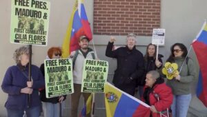 Hilarante VIDEO: Roger Waters grita con todas sus fuerzas, pero Nicolás Maduro no puede oírlo