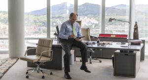 Iberdrola culmina su salida de México tras vender su negocio a Cox por 3.643 millones