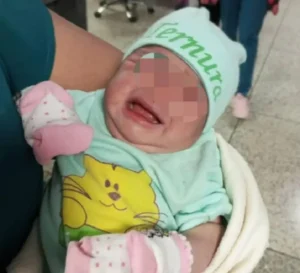 Identifican a mujer que abandonó a su bebé en un hospital