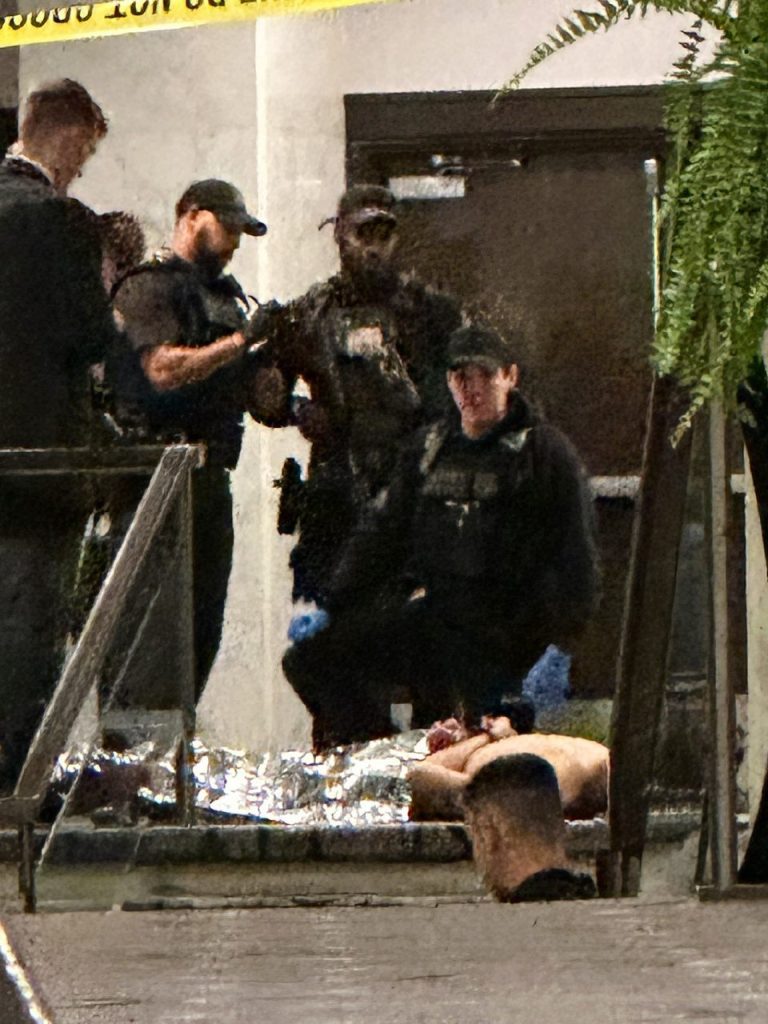 Identifican al sospechoso del tiroteo en la cena de corresponsales de la Casa Blanca