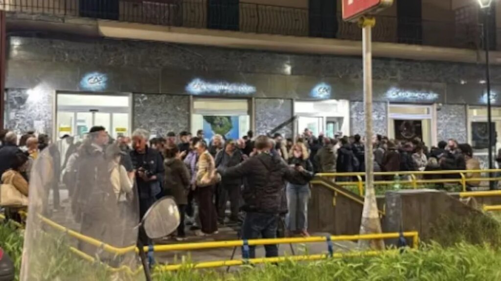 Impresionante robo a un banco en Italia: 25 rehenes, dos horas de negociación y un escape por túneles subterráneos