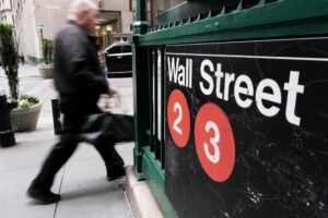 Índice S&P 500 volvió a sobrepasar los siete mil puntos a las puertas de su máximo histórico
