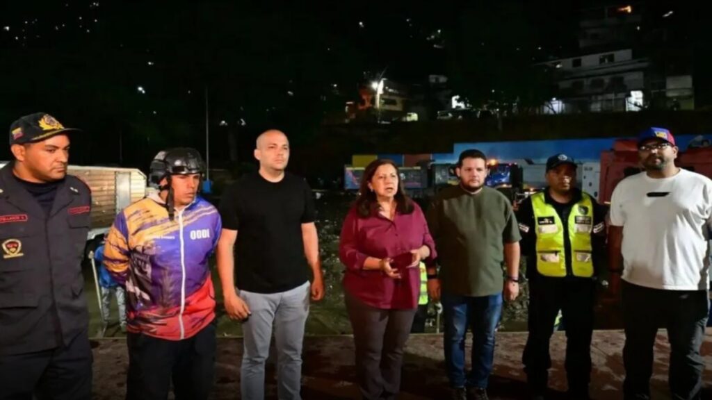 Inspecciona afectaciones por lluvias en Caracas