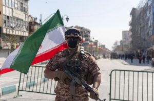 Irán detiene a 35 «terroristas», «traficantes de armas» y «mercenarios» de Israel y EE.UU. – AlbertoNews