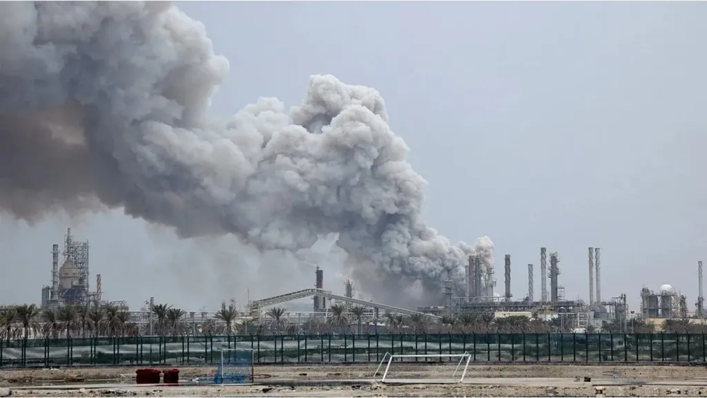 Irán prevé importantes pérdidas económicas como consecuencia de la guerra con EEUU e Israel
