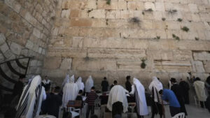 Israel autoriza hasta 100 fieles en el Muro Occidental de Jerusalén