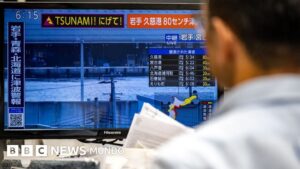 Japón, en alterta ante la posibilidad de que haya un nuevo terremoto de «gran magnitud» luego del sismo de este lunes que provocó una advertencia de tsunami