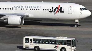 Japón prohíbe el uso de baterías portátiles en vuelos a partir del 24 de abril tras incidentes en Asia | elperiodico.com