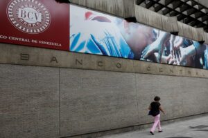 Jaque mate al desvío de fondos: Lo que implica la maniobra de EEUU para mantener bajo auditoría las arcas del BCV