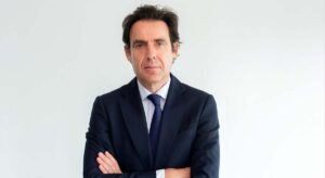 Javier López Madrid lidera un consorcio internacional con Mubadala y Neuss para comprar el 70% de Metrogas a YPF