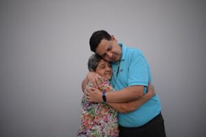 Javier Tarazona reclamó justicia por la citación de su madre a tribunales