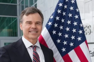 «El sector privado está listo para transformar Venezuela», afirmó John Barrett