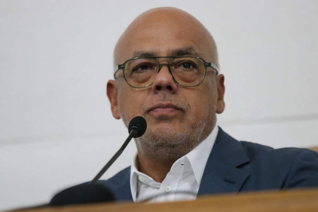 Jorge Rodríguez insta a los venezolanos en el exterior a regresar