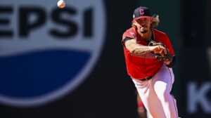 Joya defensiva de Gabriel Arias en Grandes Ligas confirmó que Venezuela es tierra de campocortos (VIDEO)