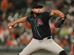 Juan Morillo se luce en el bullpen de Arizona