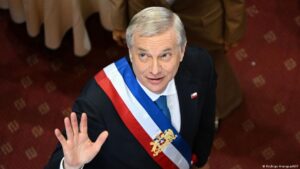 Kast anuncia reformas para relanzar economía de Chile