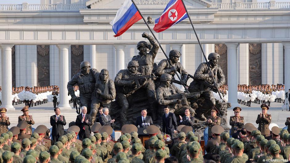 Kim inaugura museo para norcoreanos muertos en Ucrania